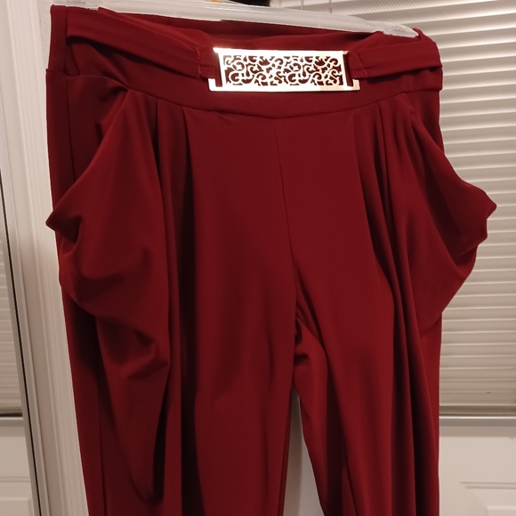 4/$40 Dark Red Dressy Pants - Size Medium - Picture 5 of 6